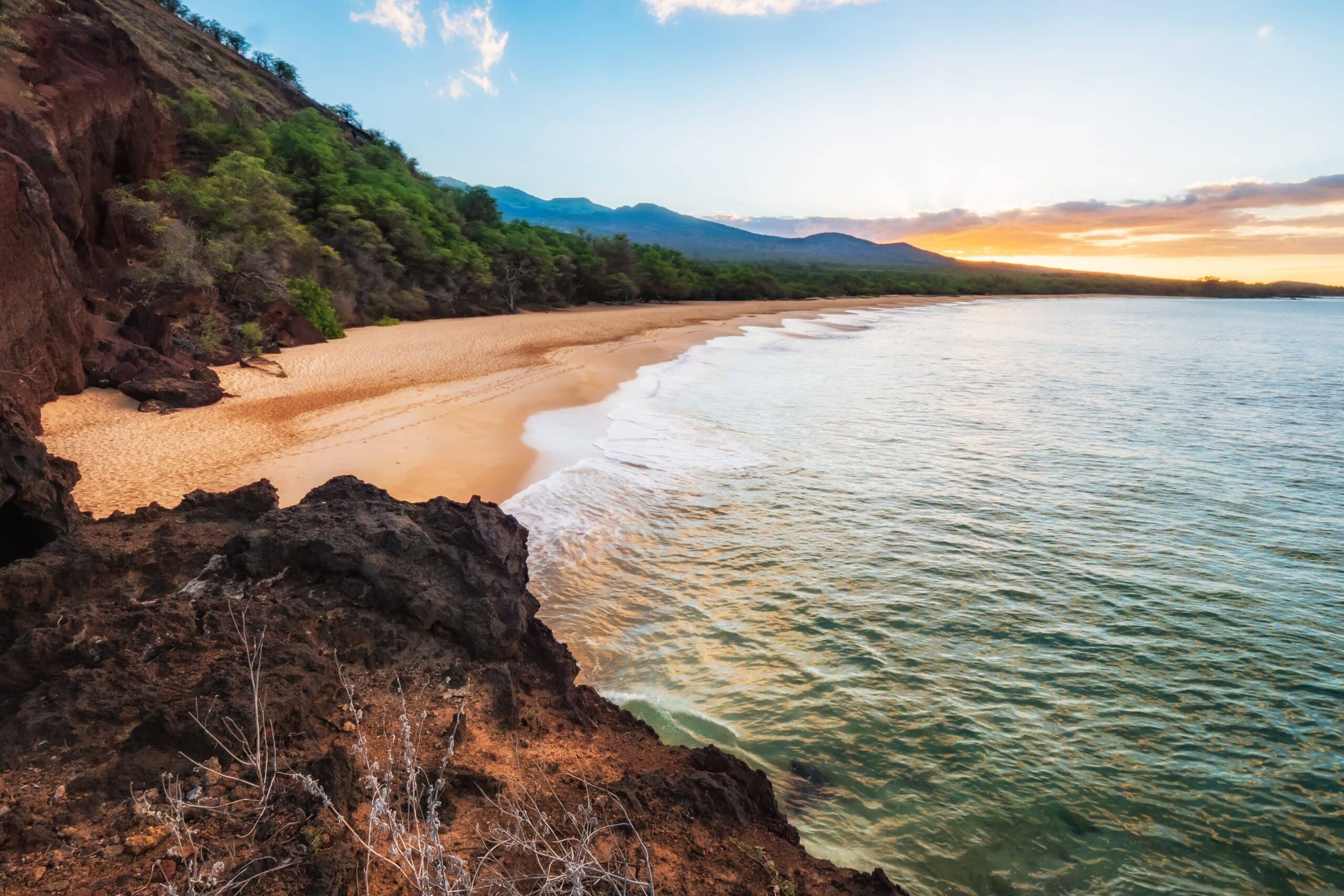 Honeymoon cruises to Maui