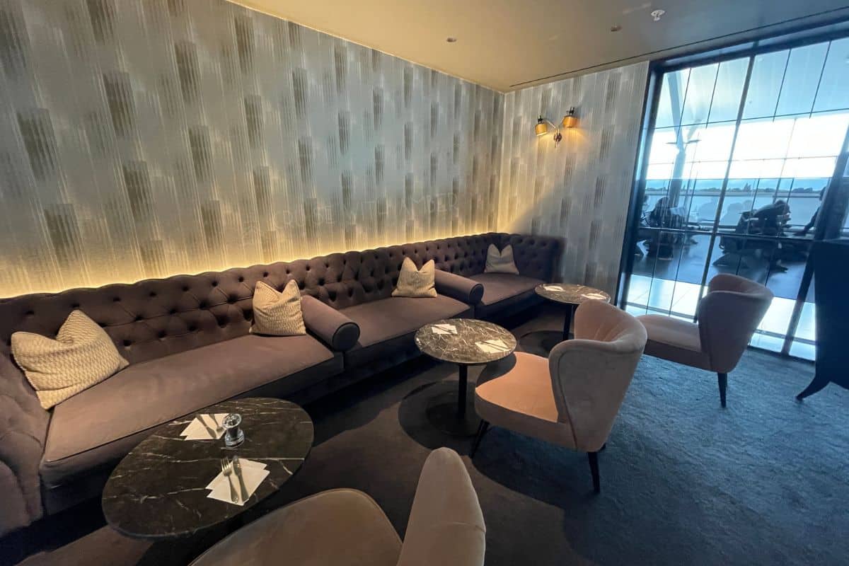 Premium airport lounges in Birmingham,Birmingham Airport lounge booking