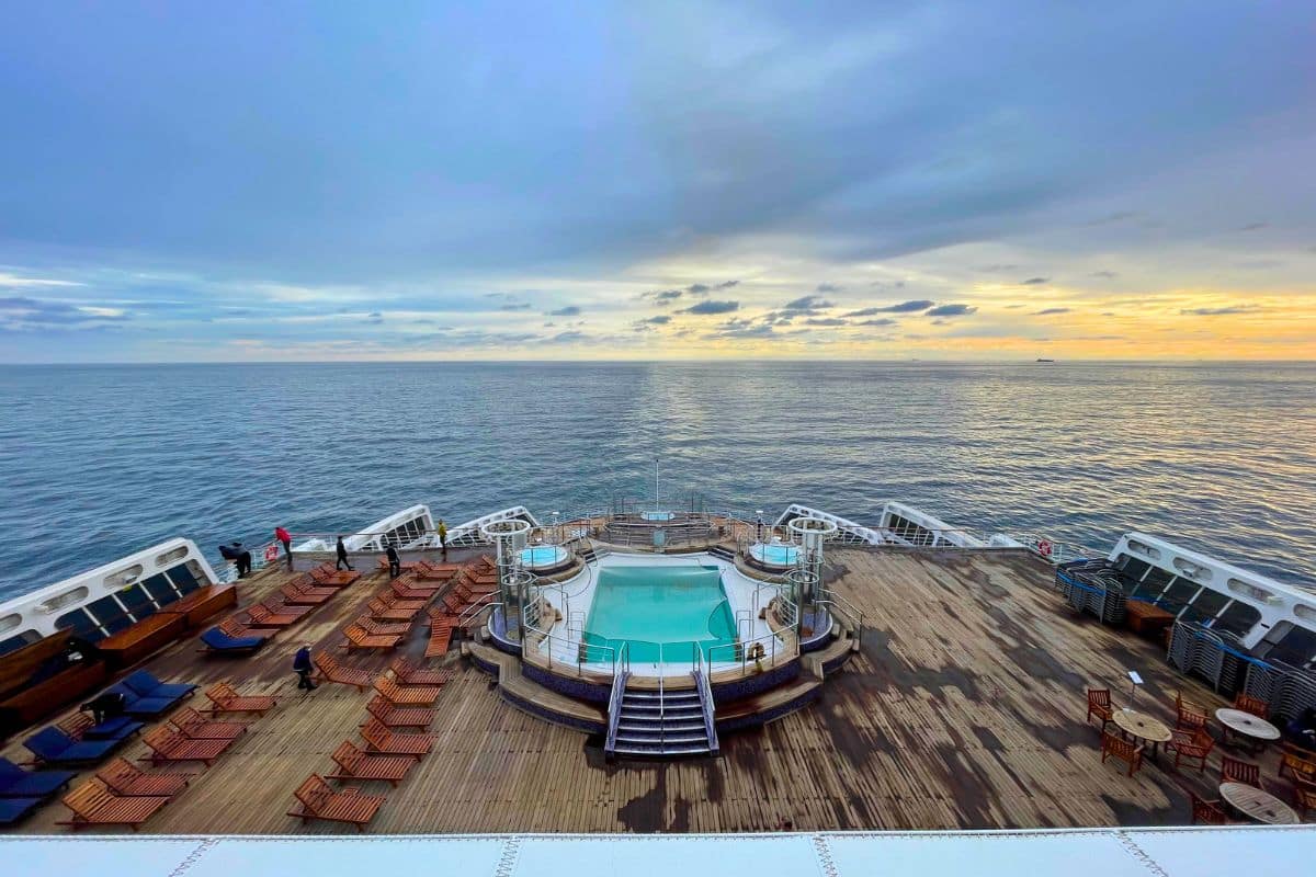 Cunard Queen Mary 2 transatlantic crossing tips
