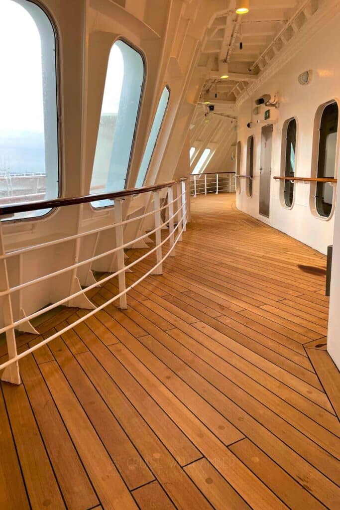Cunard Queen Mary 2 transatlantic crossing tips