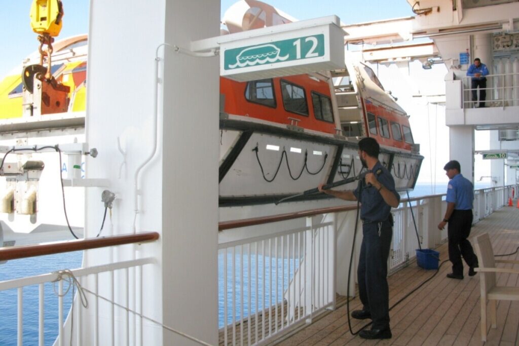 What Is a Tender Boat on a Cruise? What Is a Tender Port?