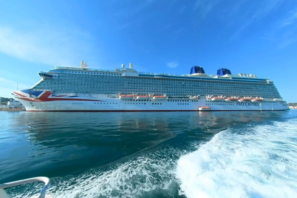 What Is a Tender Boat on a Cruise? What Is a Tender Port?