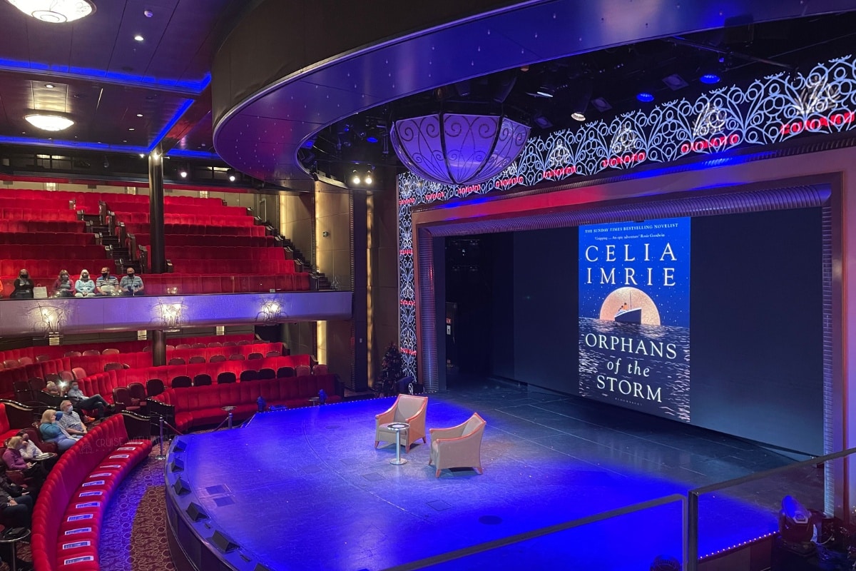 QUEEN MARY 2 ENTERTAINMENT