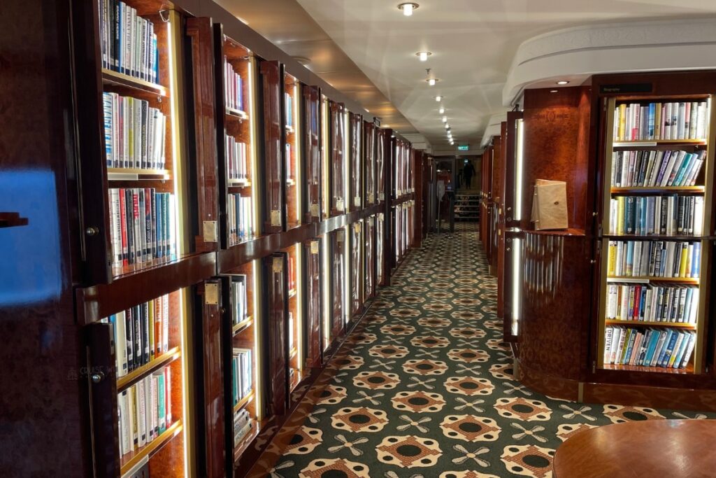 QUEEN MARY 2 LIBRARY