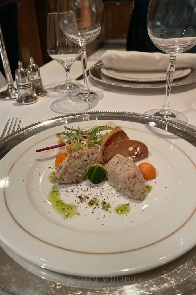 QUEEN MARY 2 FOOD
