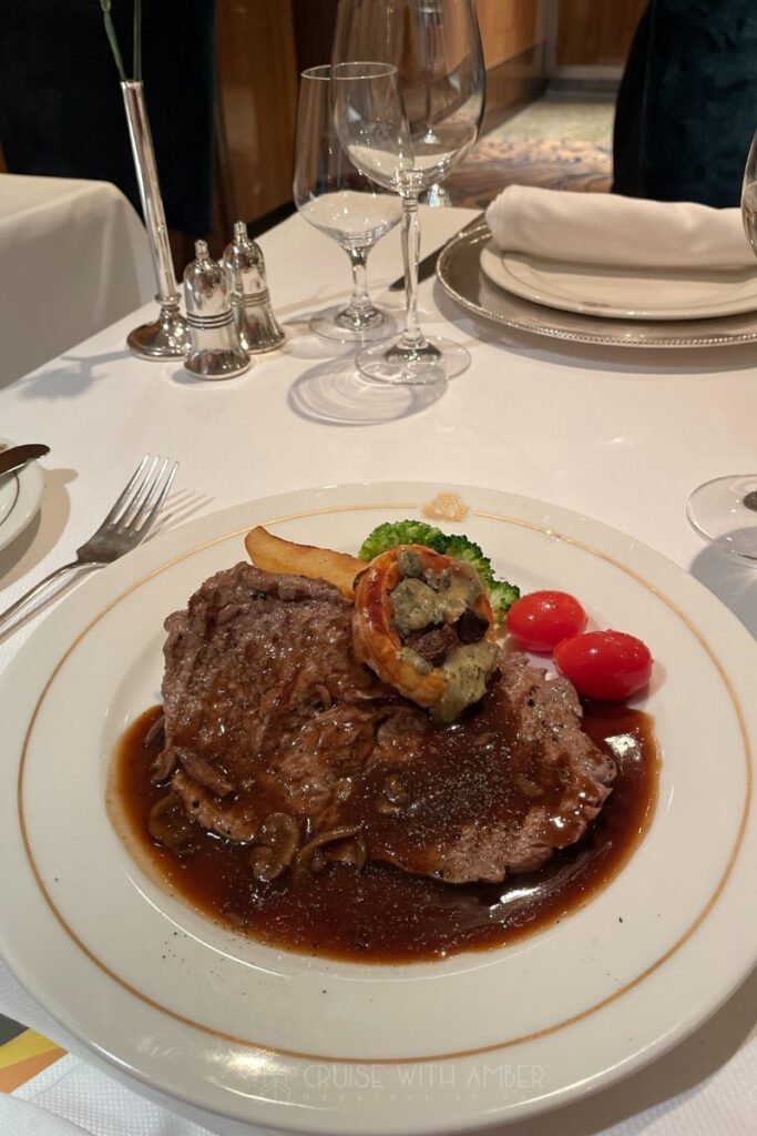 QUEEN MARY 2 FOOD