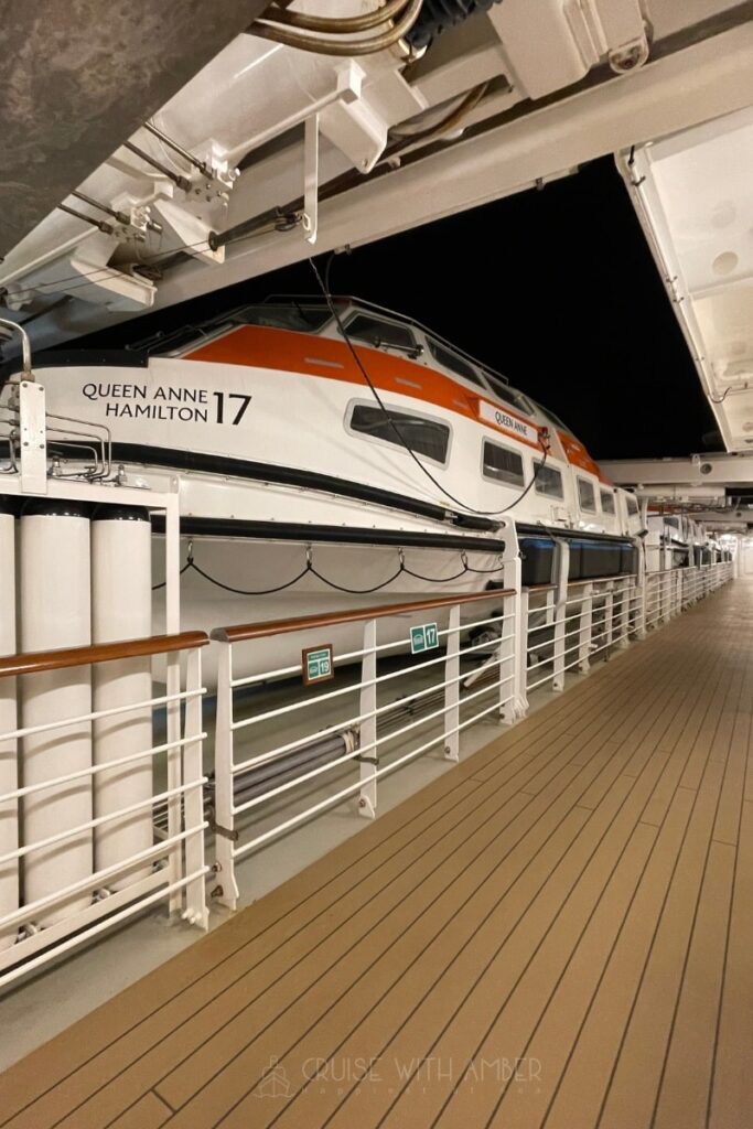 QUEEN ANNE PROMENADE DECK