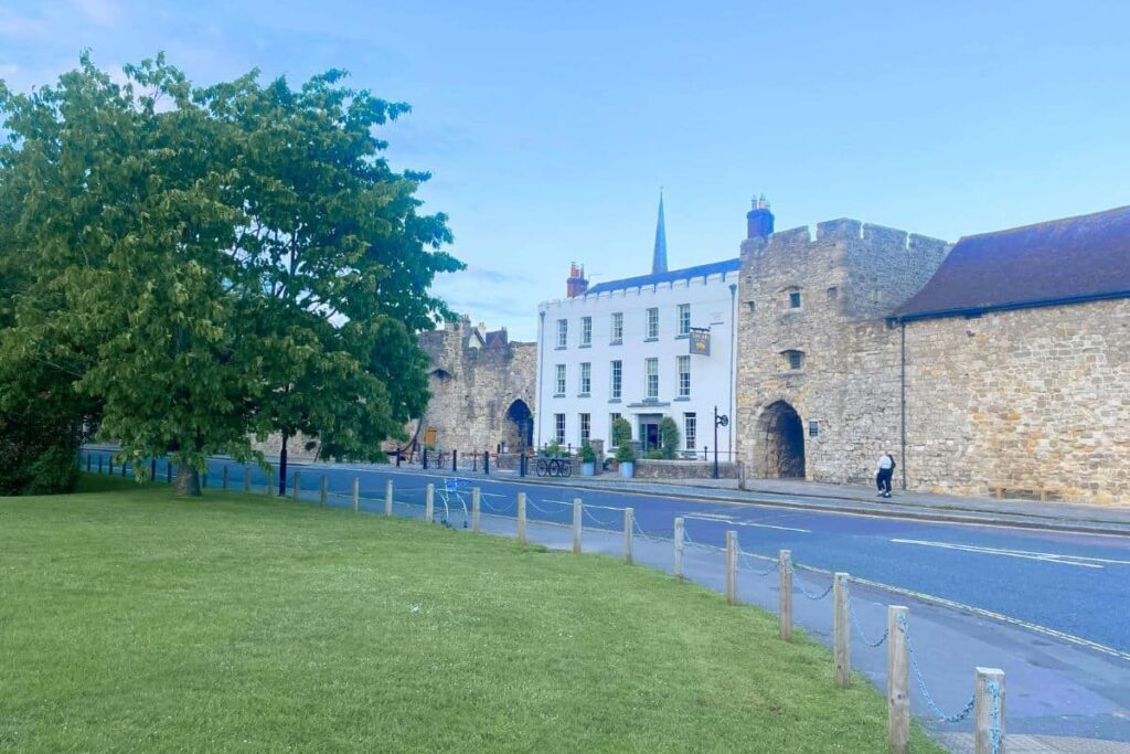 hotel near City Cruise Terminal Southampton
