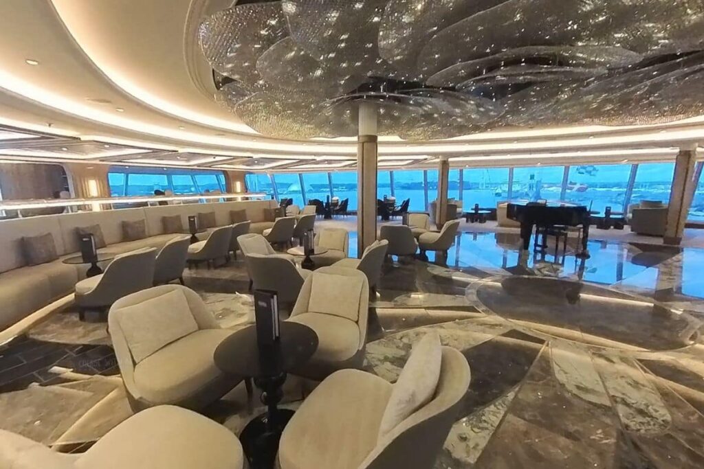 Regent Seven Seas Grandeur