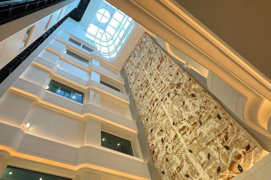 Regent Seven Seas Grandeur