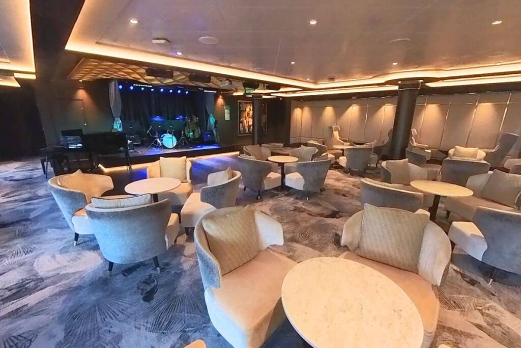 Regent Seven Seas Grandeur